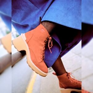 NEW Sorel Hi-Line Wedge Lug Heel Boot Lace Warp Red Tawny Buff Size 9 Size 10